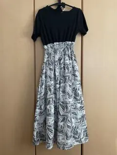 【最終値下げ‼️】レディース 半袖ワンピース