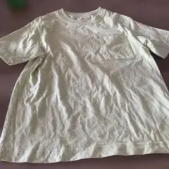 GU☆キミドリ☆胸ポケット★デザイン☆シンプルTシャツ☆サイズ140のサムネイル