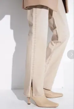 Mila Owen サイドスリットストレートデニムパンツ　ベージュ