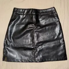 【美品】フェイクレザー ミニスカート ブラック 黒