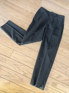 【GU ジーユー】ブラック スラックス アンクルパンツ S