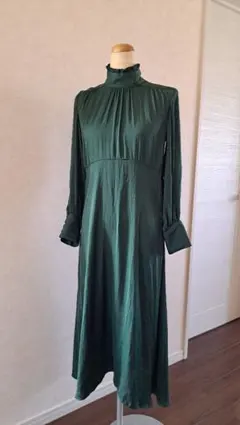 zara ワンピース ロング xs バックサテン　ダークグリーン
