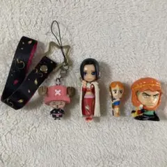 ワンピース✨フィギュア・ストラップ・指人形・マグネット