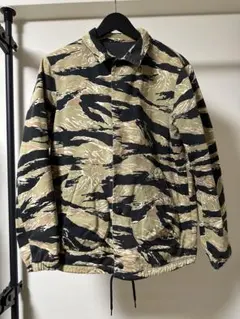 タイガーカモ ミリタリー ジャケットとパンツセット LARGE-REGULAR タイガーカモ ミリタリー ジャケットとパンツセット LARGE