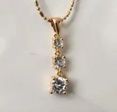 【SALE 】クリスタルガラス ネックレス(結婚式、デート、パーティー)