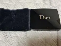 Dior サンク クルール クチュール アイシャドウ パレットのサムネイル
