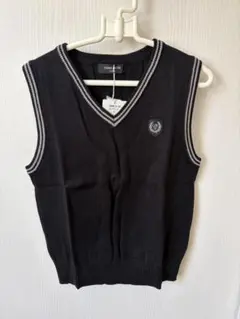 COMME CA ISM 黒 Vネック ベスト 130A