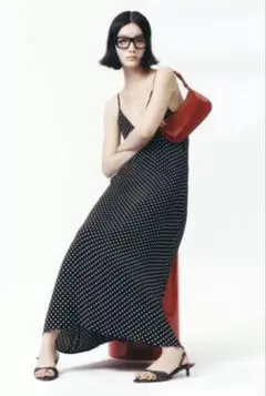 ZARA ドットワンピース　新品未使用　Sサイズ