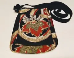 【豪華】帯リメイク ショルダーバッグ サコッシュ 金糸 亀甲 桐文様 和装