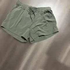 lululemon ルルレモン ショートパンツ カーキのサムネイル