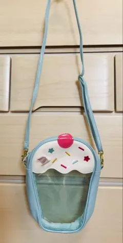 【美品】SWIMMERキッズ アイスクリーム型ショルダーバッグ 長さ調整可能のサムネイル