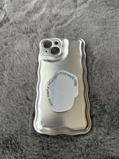 シルバー波状デザインiPhoneケース