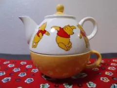ディズニー　くまのプーさん　ティーポット&ティーカップセット