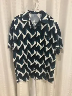 ジグザグパターン 半袖シャツ ダークグリーン