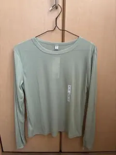 3/16限定値下げ　GU ソフトシアークルーネックＴ