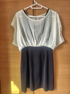 シフォンワンピース