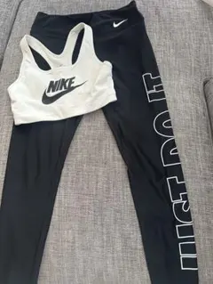 NIKE Dri-FIT スポーツブラ＆レギンス セット