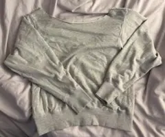 オフショルダー　スウェット グレー　肩出しスウェット