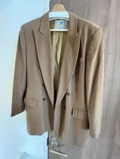 Aquascutum ベージュ テーラードジャケットのサムネイル