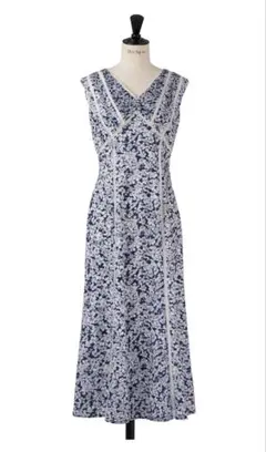 【Her lip to 】Lace Trimmed Floral Dress