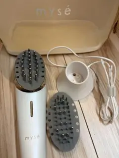 家庭用美容器 ミーゼ スカルプリフト プラス ポーチセット MS82W-1