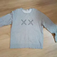 ユニクロ　KAWS セサミストリート グレー スウェット L