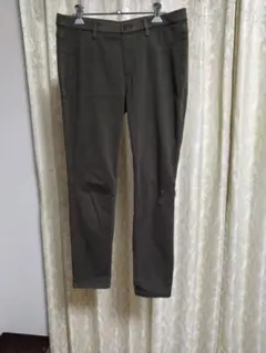 UNIQLO カーキ レギンスパンツ XL