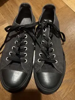 ブラックキャンバススニーカー