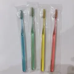 奇跡の歯ブラシ　トライアングル　 大人用　４色　４本セット