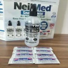 NeilMed Sinus Rinse 鼻洗浄器と8回分洗浄剤のサムネイル
