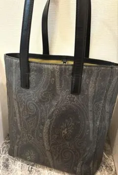 ETRO　エトロ　ペイズリー　トートバッグ　縦型　黒　レザーのサムネイル