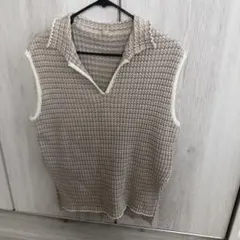 お買い得価格！！　新品ベスト　定価3.９００円