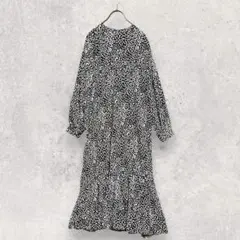 fifth フィフス ワンピース M 黒 白 総柄 ロング丈 フレア 上品 長袖