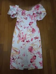 H&M オフショルワンピース