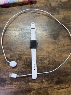 Apple Watch SE充電ケーブル付き　40ミリ　箱付き