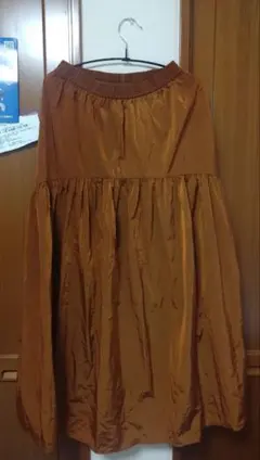 CITEN オレンジ系　ロングスカート　シャカシャカのサムネイル