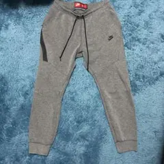 Nike テックフリース ジョガーパンツ グレー