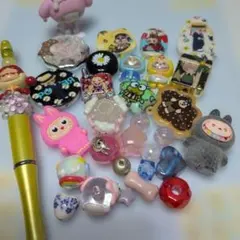 カスタムボールペン1本、各種ビーズ25個セット