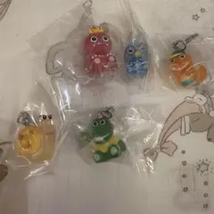 ざわざわ森のガンコちゃん　めじるしアクセサリー　コンプリート
