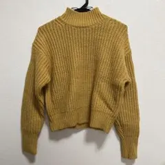 マスタード ハイネック ニットセーター