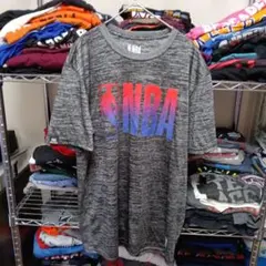 45.NBAバスケ中国製L半袖ジブラロゴtシャツUSA直輸入メンズ