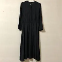 【DRESKIP】ボウタイ風フロントタックワンピース［¥3,298］