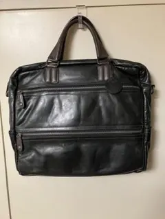 Horween社ホースレザー TRION TRUNKシリーズ バックのサムネイル