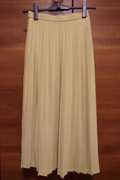 ユニクロ　シフォンプリーツスカート　グリーン　XSサイズ