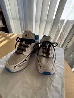 アディダス ステラマッカートニー スニーカー