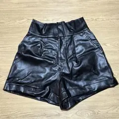 美品 GRL フェイクレザー ショートパンツ ブラック M