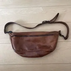 ROUGH TAIL ラフテール バッグ チワウレザー 美品 ボディバッグ