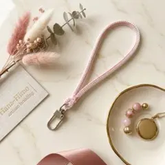 手組みのハンドストラップ さくらピンク×ホワイト