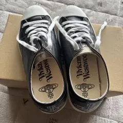幸*♪様 Vivienne Westwood ブラック スニーカー