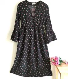 ワンピース　ロング　花柄　フレア　黒　F　ガーリー♡リボン　レトロ♡お洒落♪